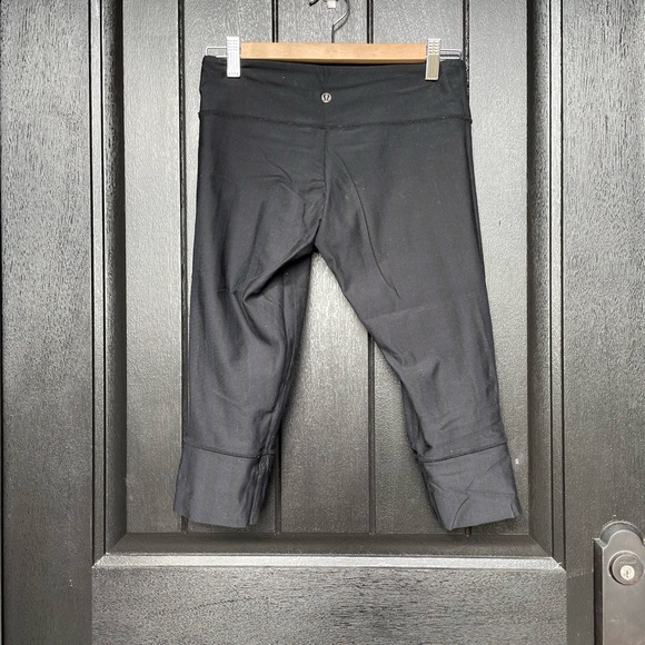 Lulu Cropped Legging - Picture 1 of 4